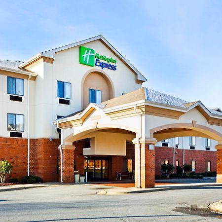 Holiday Inn Express Forest City By Ihg Luaran gambar