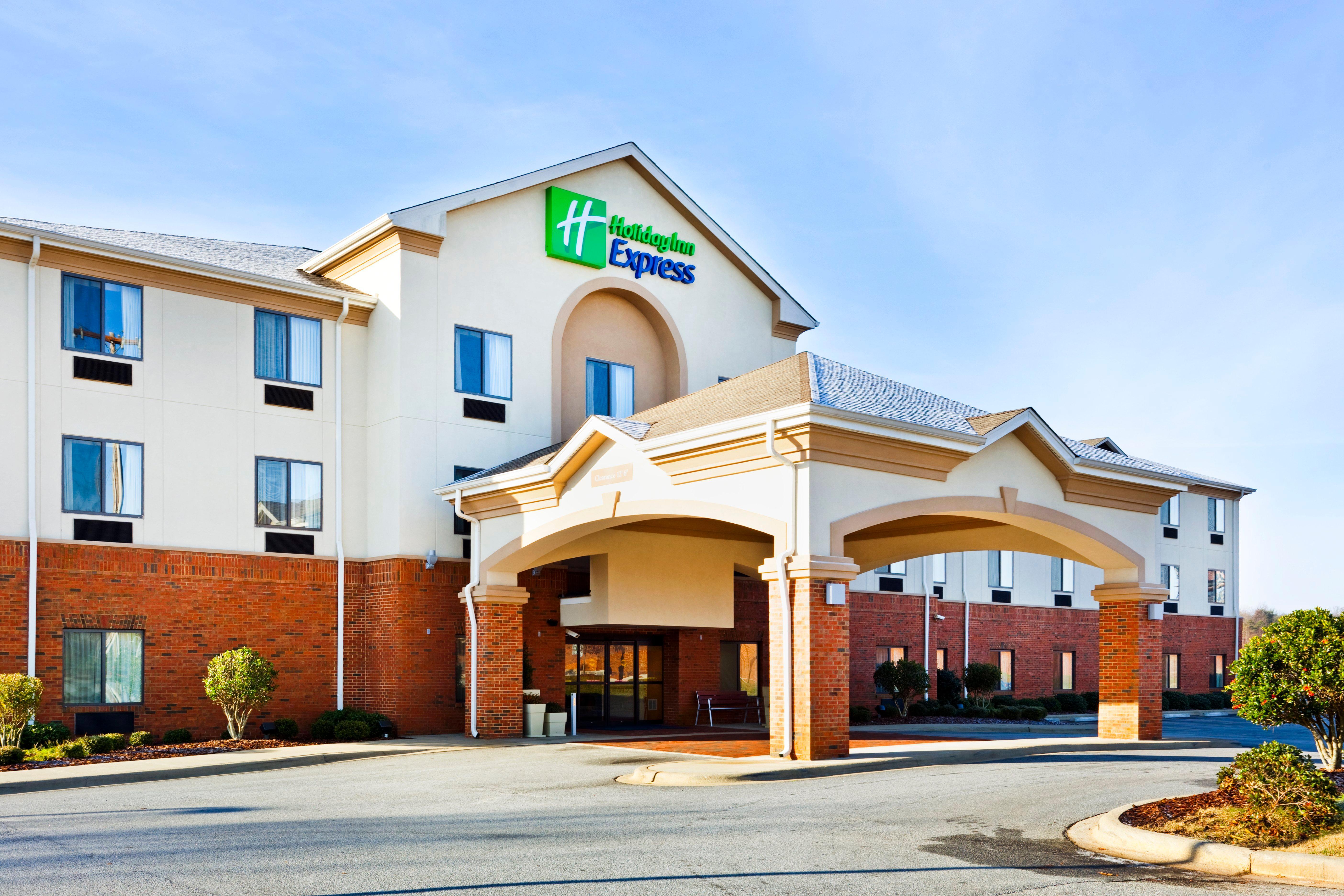 Holiday Inn Express Forest City By Ihg Luaran gambar