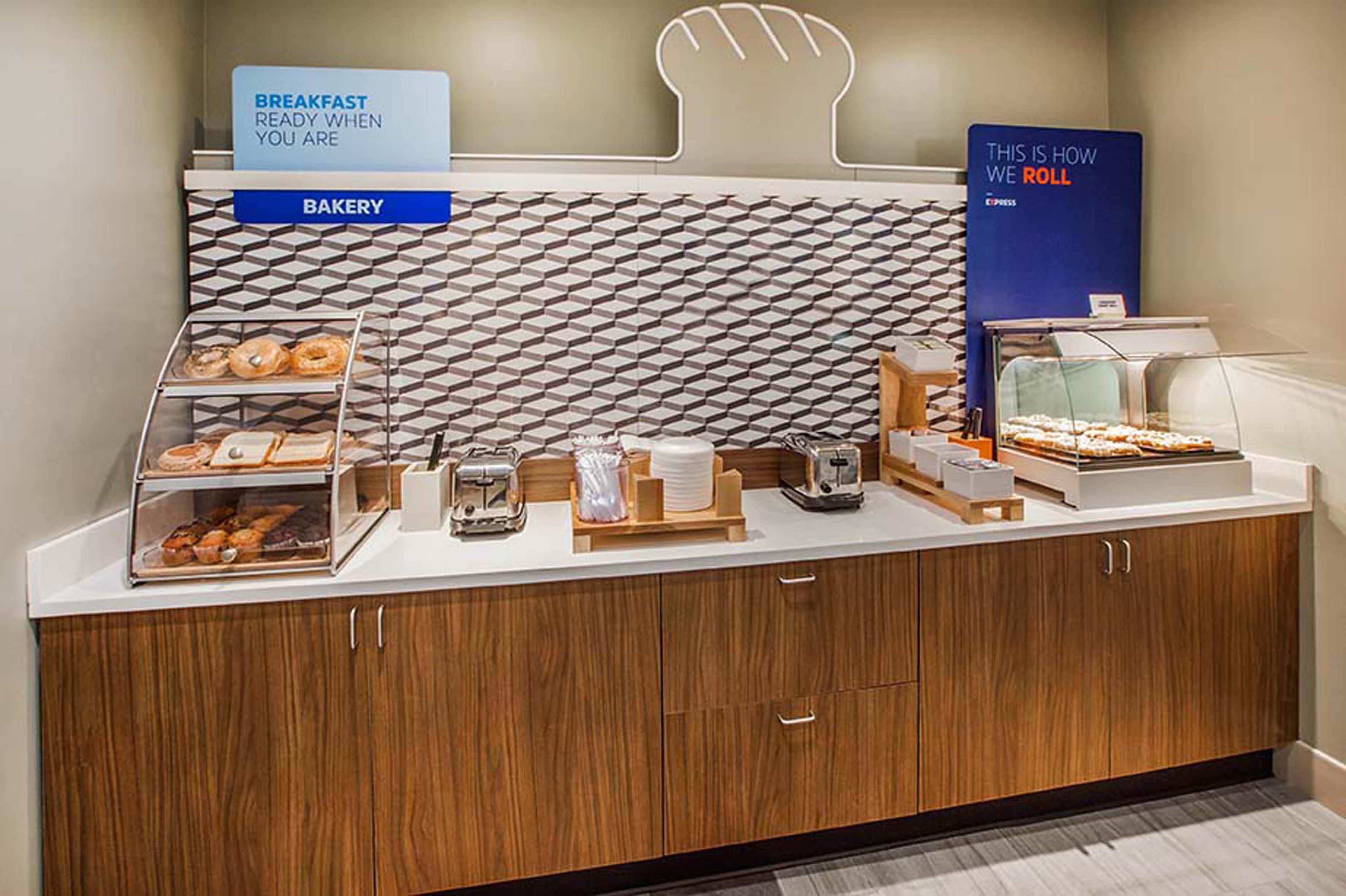 Holiday Inn Express Forest City By Ihg Luaran gambar